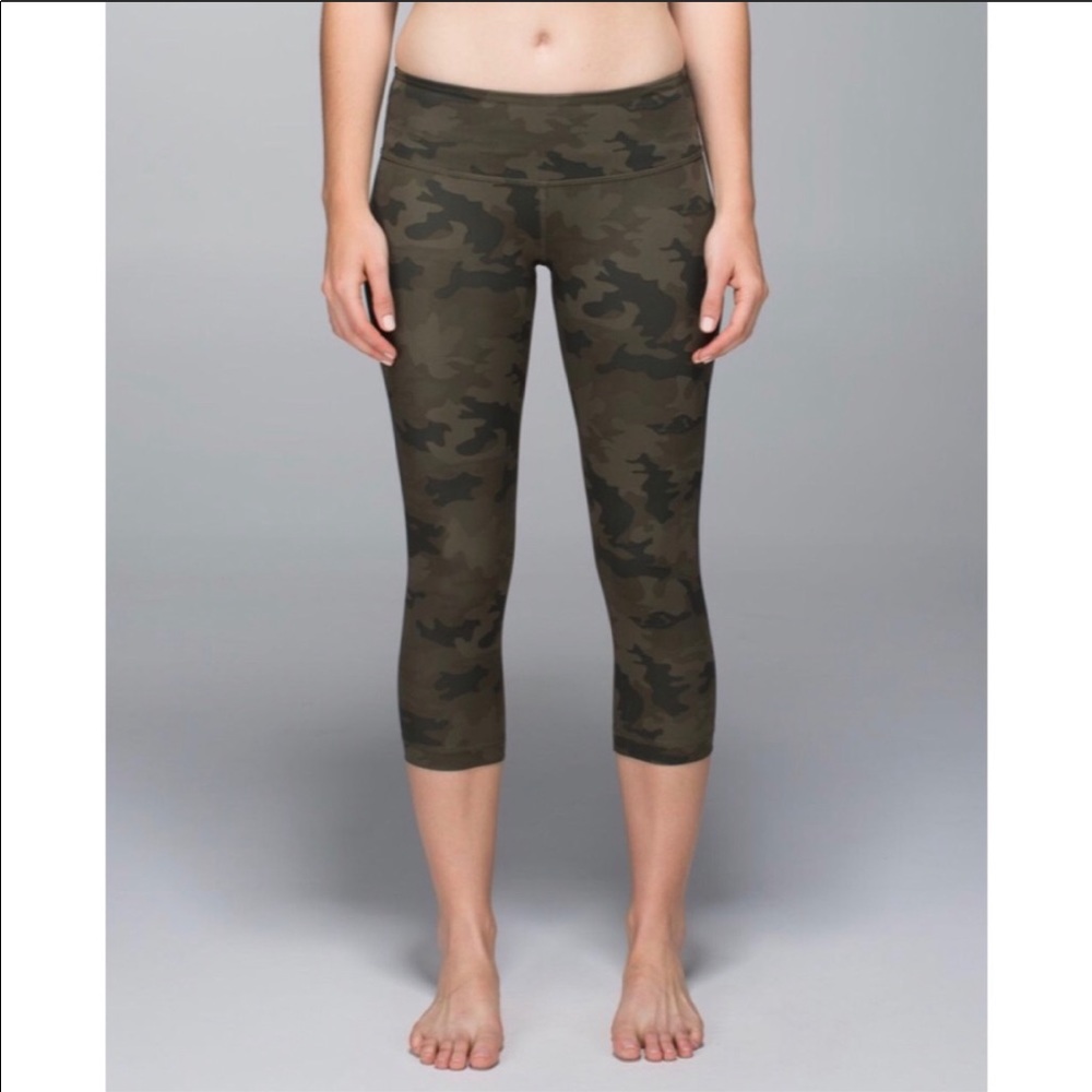 Lululemon Wunder Under Camo Crop